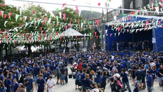 Comienzo de las Fiestas de San 'Antolines' en Lekeitio