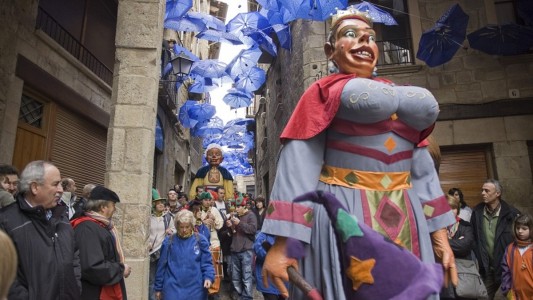 La comparsa de Gigantes en el Carnavales de Solsona