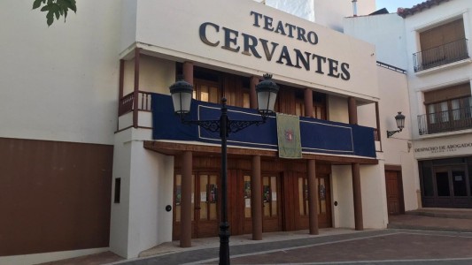 Fachada principal del Teatro Cervantes. Foto: Ayto. Campo de Criptana